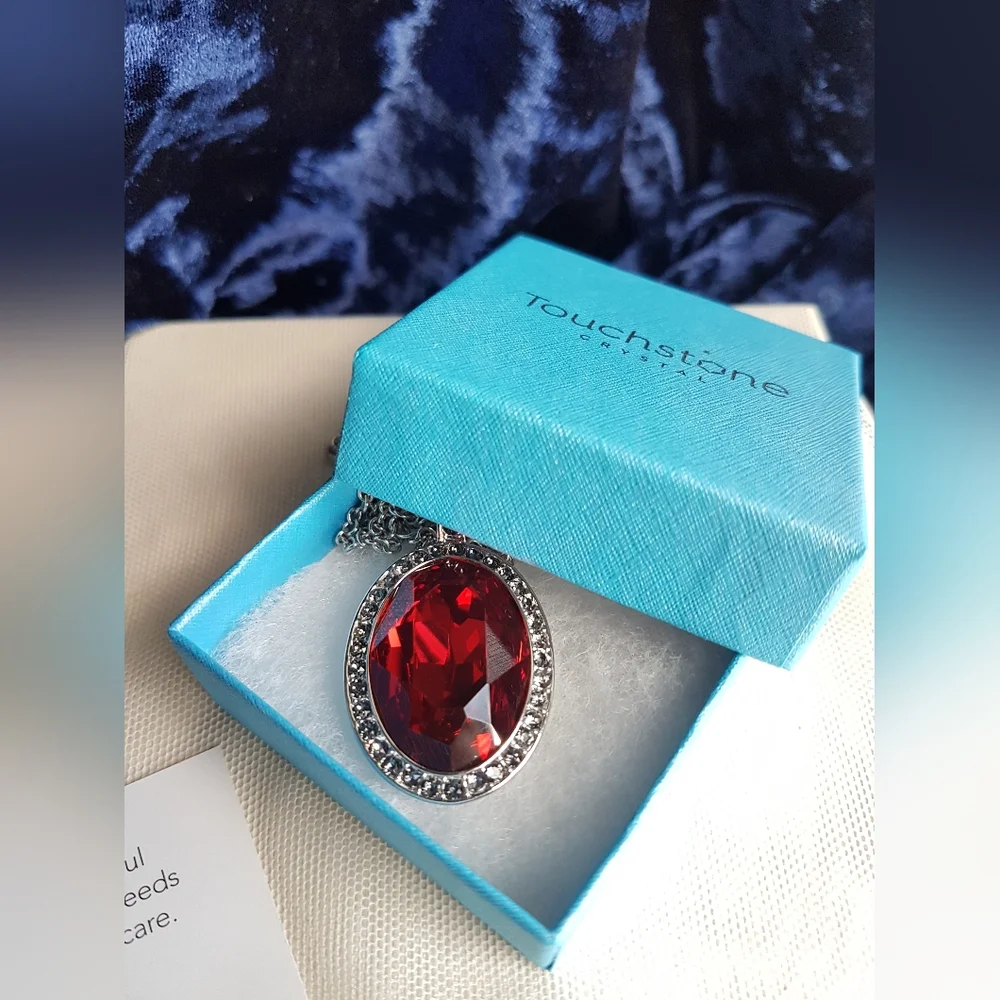 Swarovski authentic pendant #night